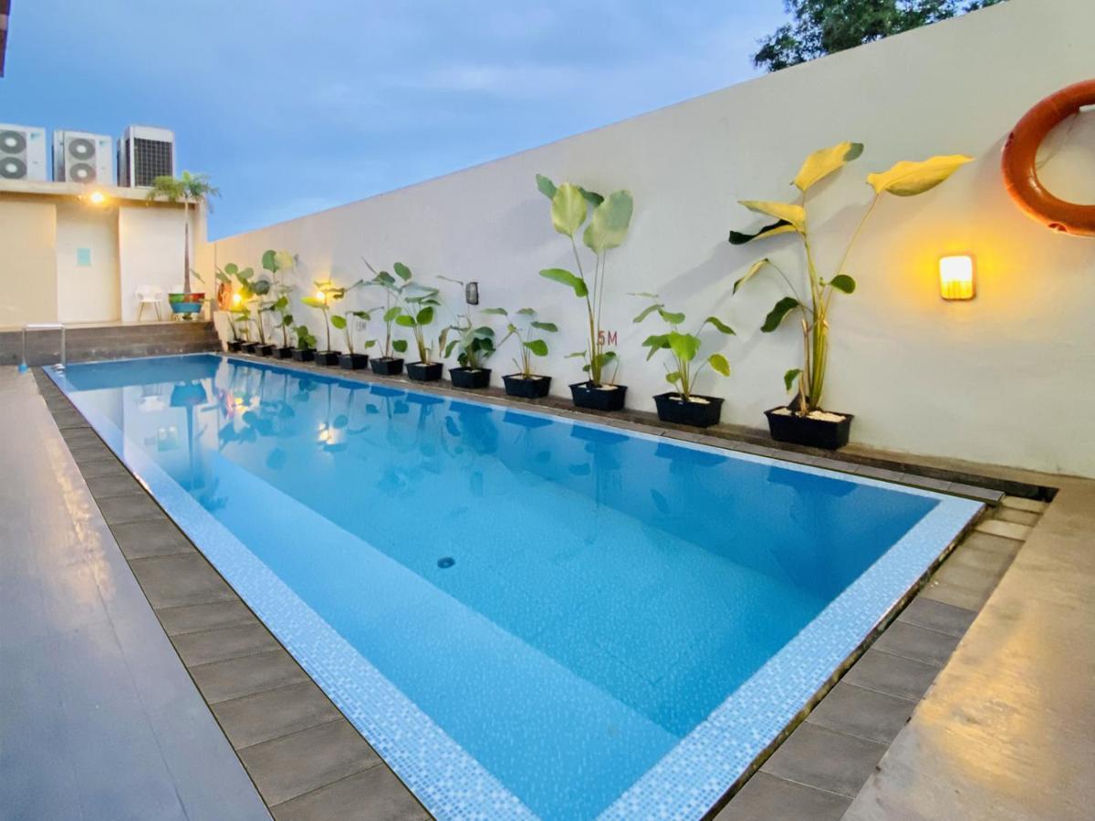 Khas Pekanbaru Hotel Exterior foto